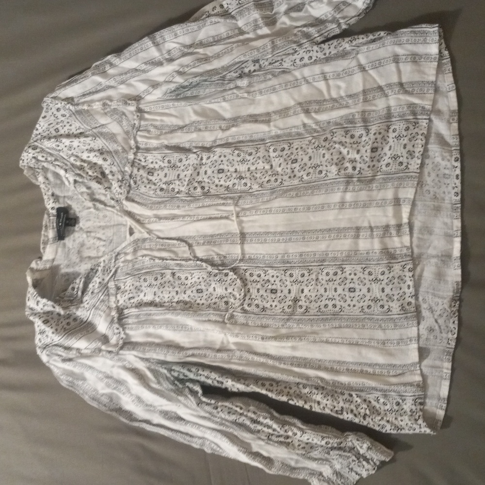Lucky Brand Lightweight 3/4 Sleeve Blouse Size Medium